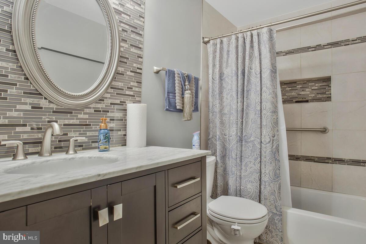 WOODMORE - Residential