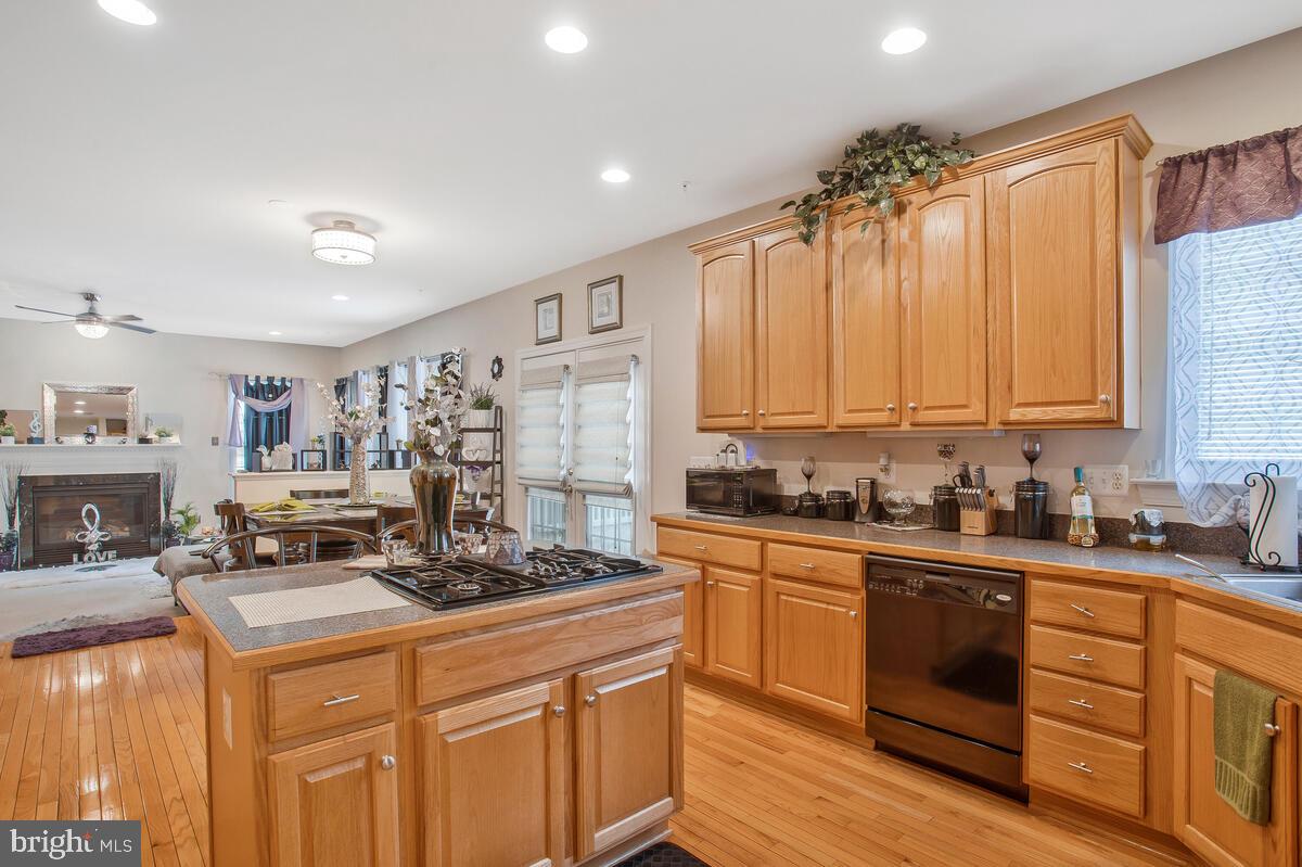 WOODMORE - Residential