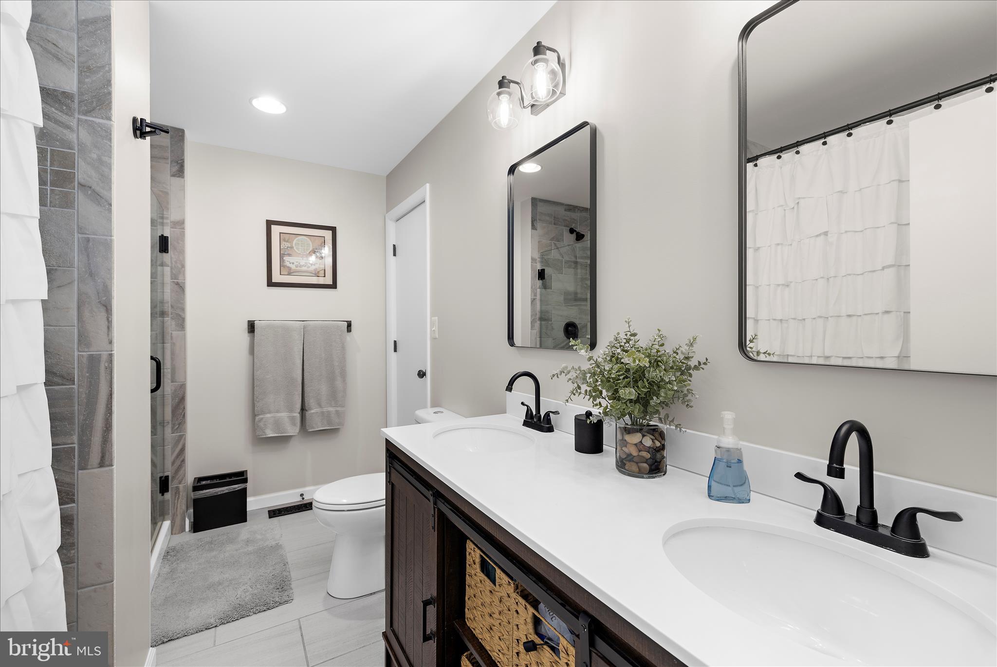EVERGREEN HILLS - Residential