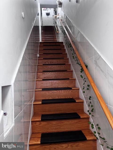 CHINATOWN - Residential Income