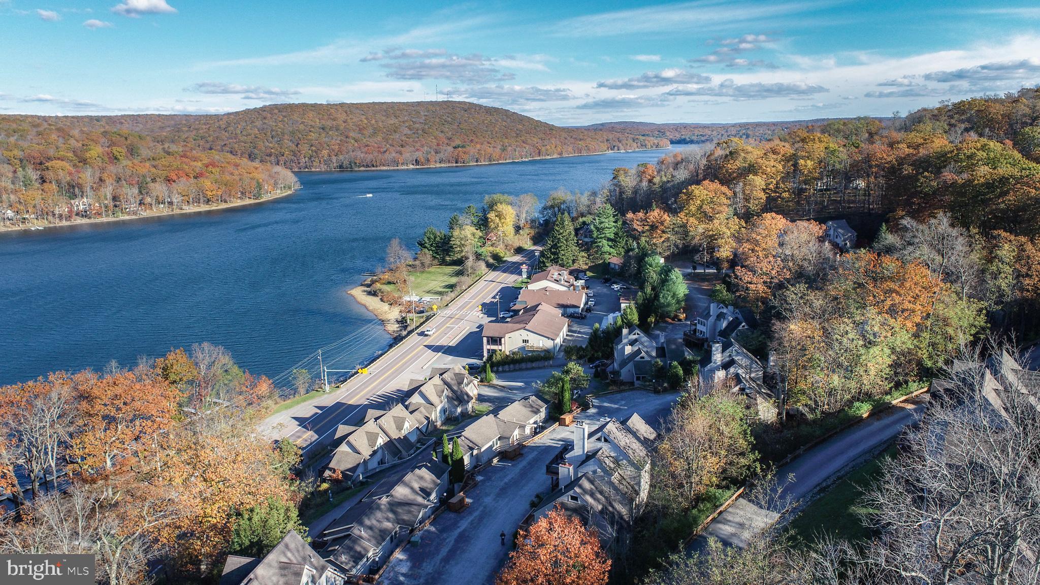 TRADERS LANDING - Residential