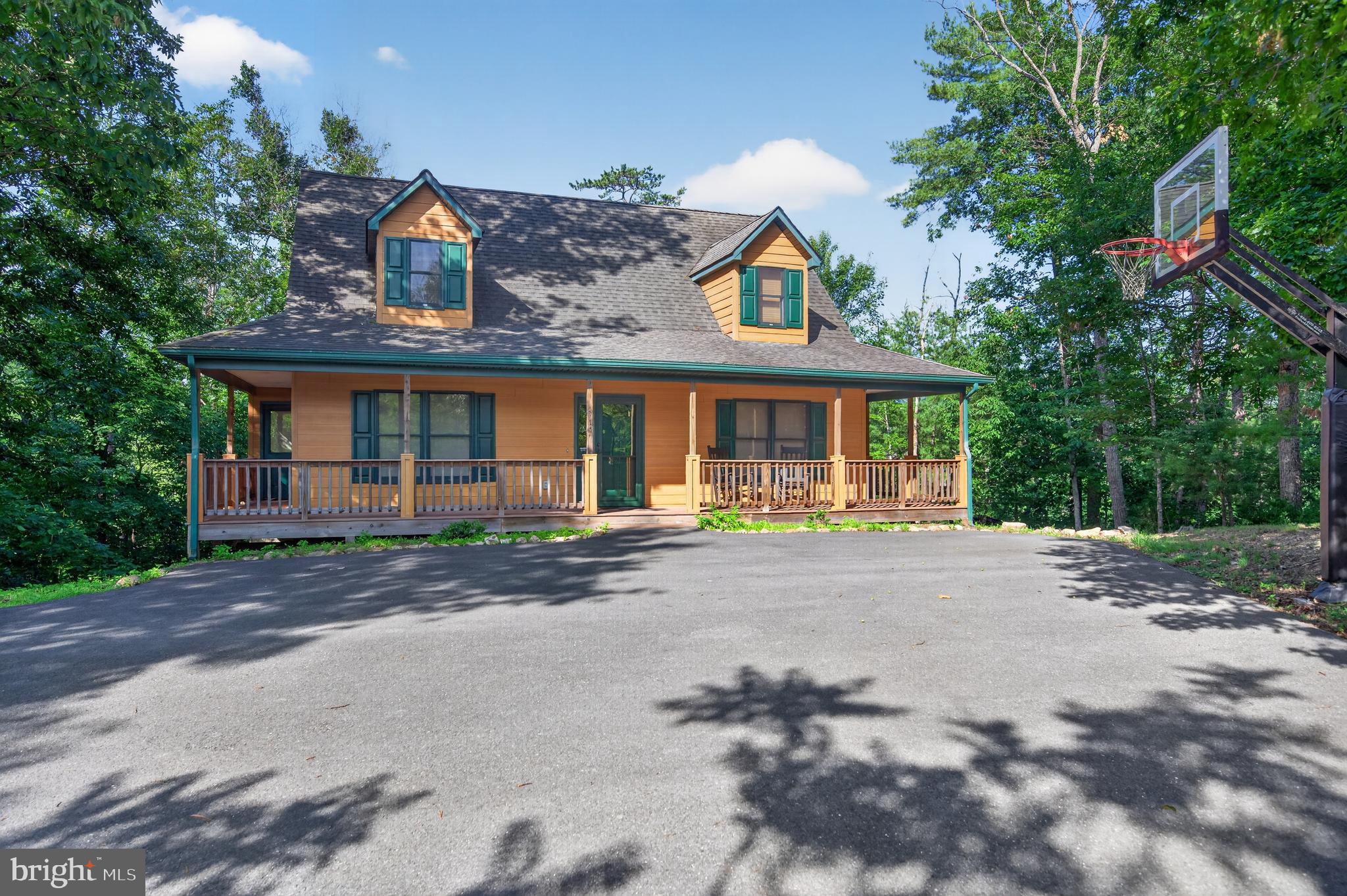 14 VICKIE WAY