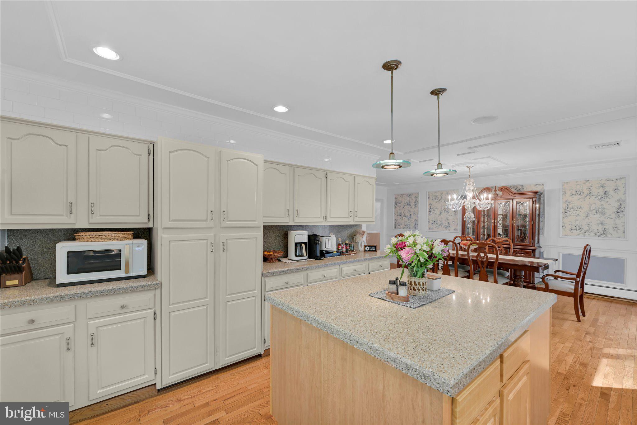 LAKE WYNONAH - Residential