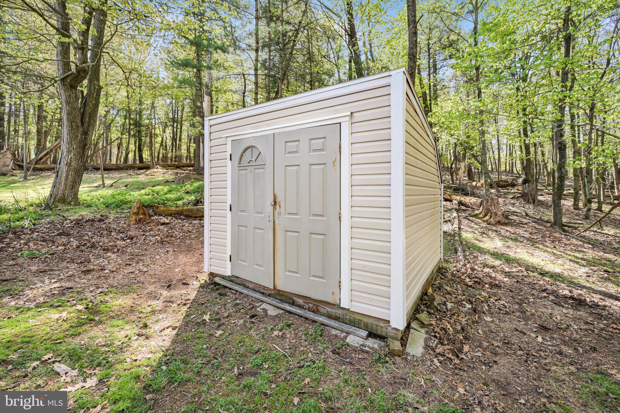 LAKE WYNONAH - Residential