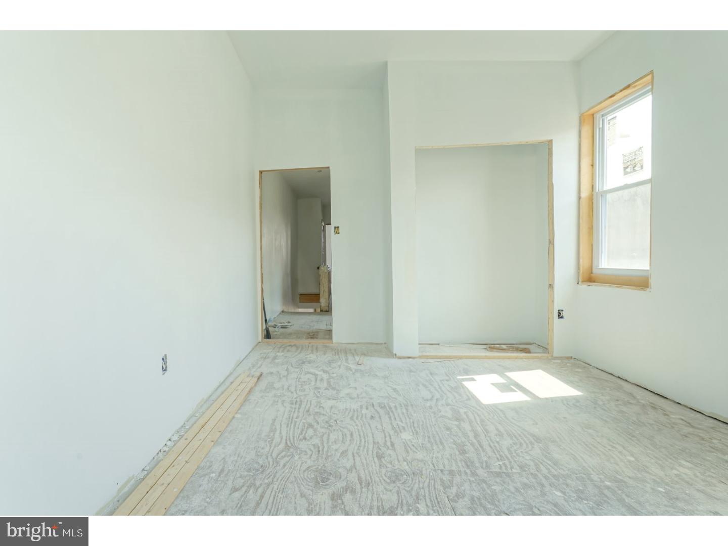 PORT RICHMOND - Residential
