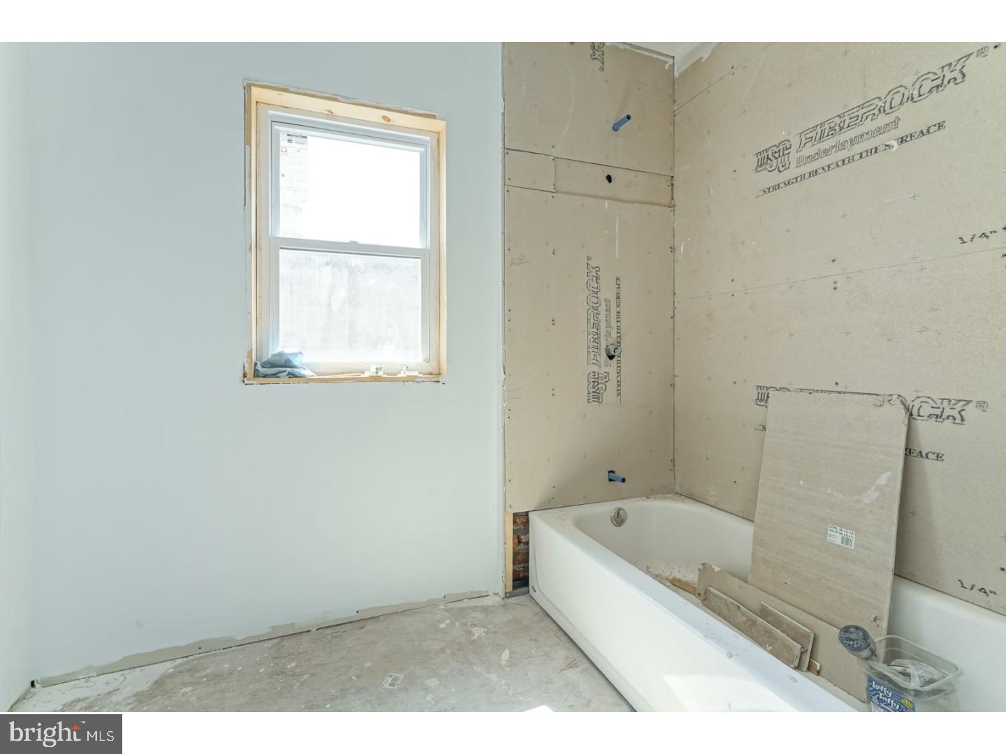 PORT RICHMOND - Residential