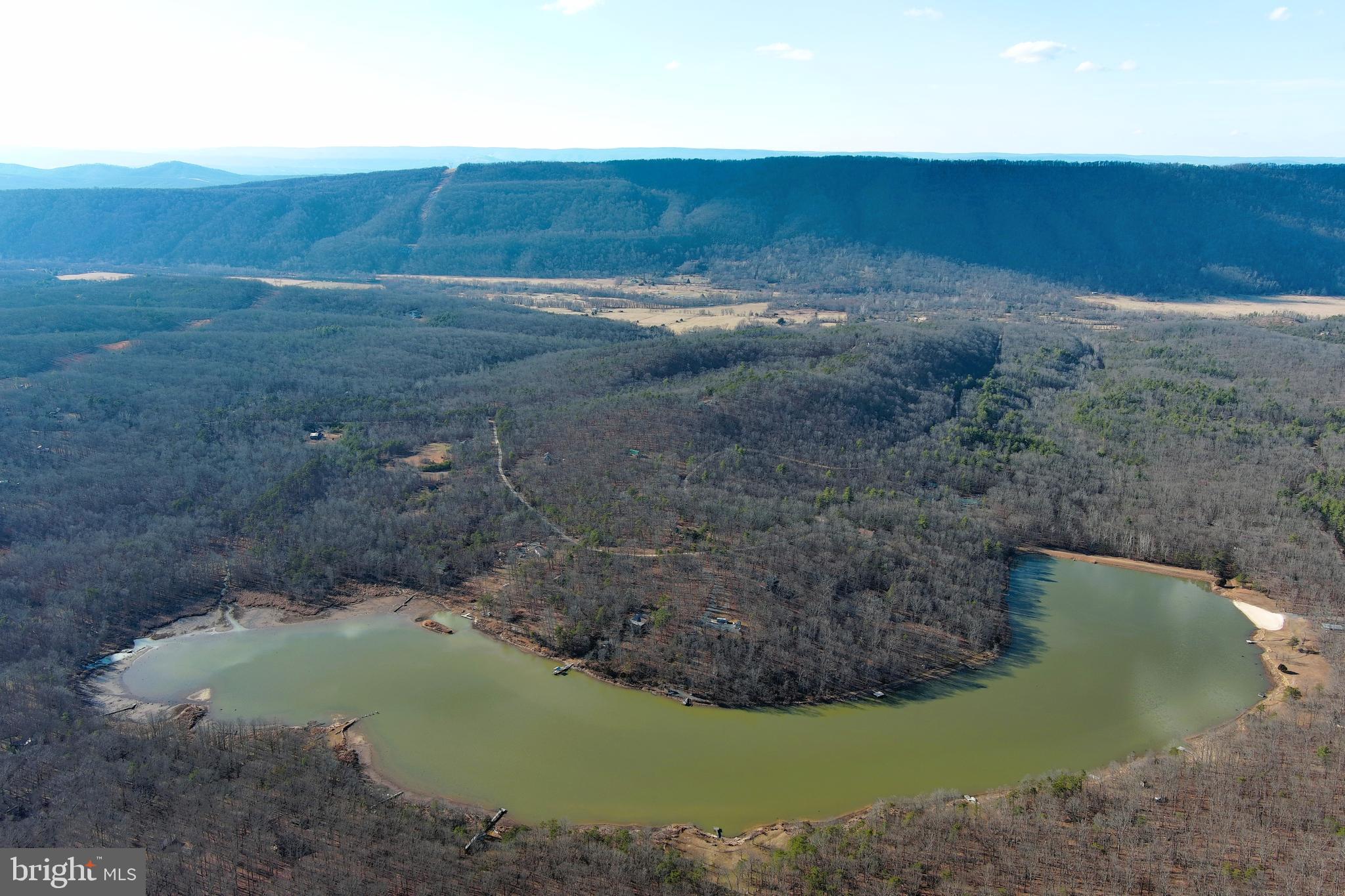 LAKE FERNDALE - Land