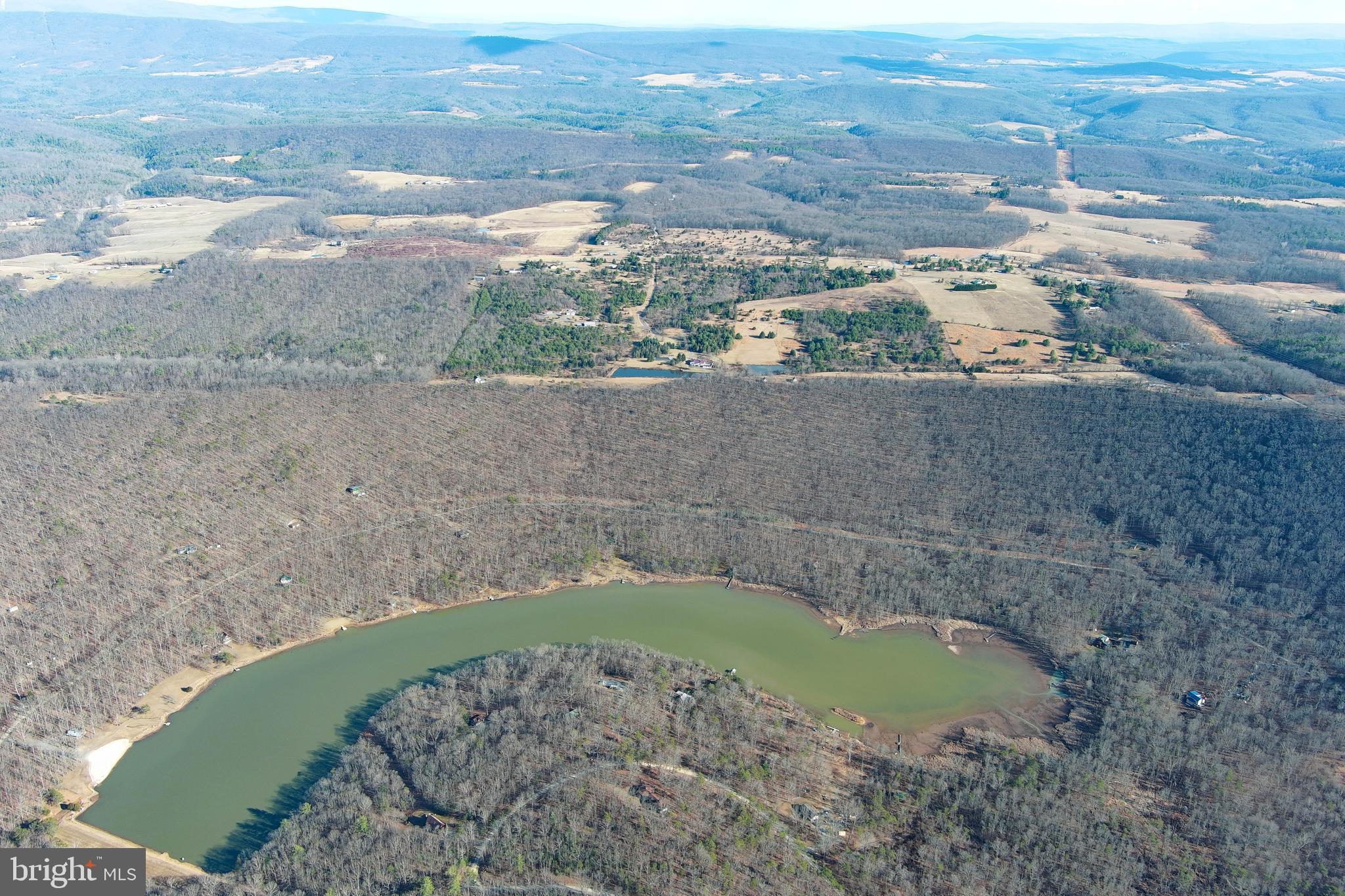 LAKE FERNDALE - Land