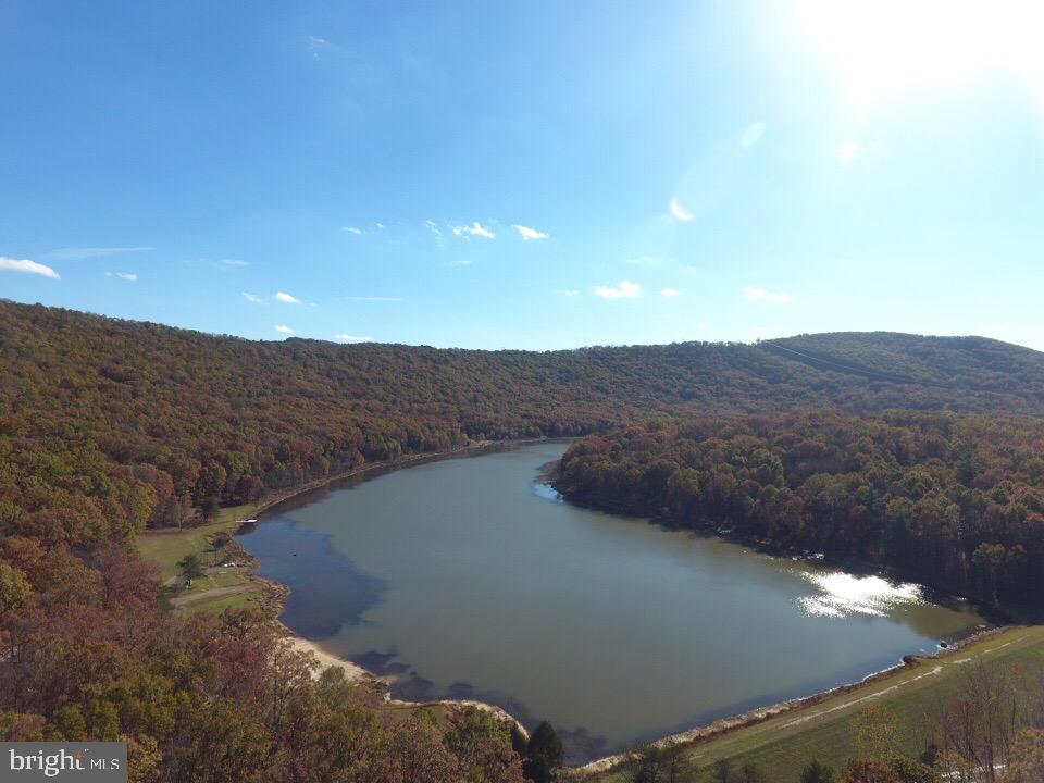 LAKE FERNDALE - Land