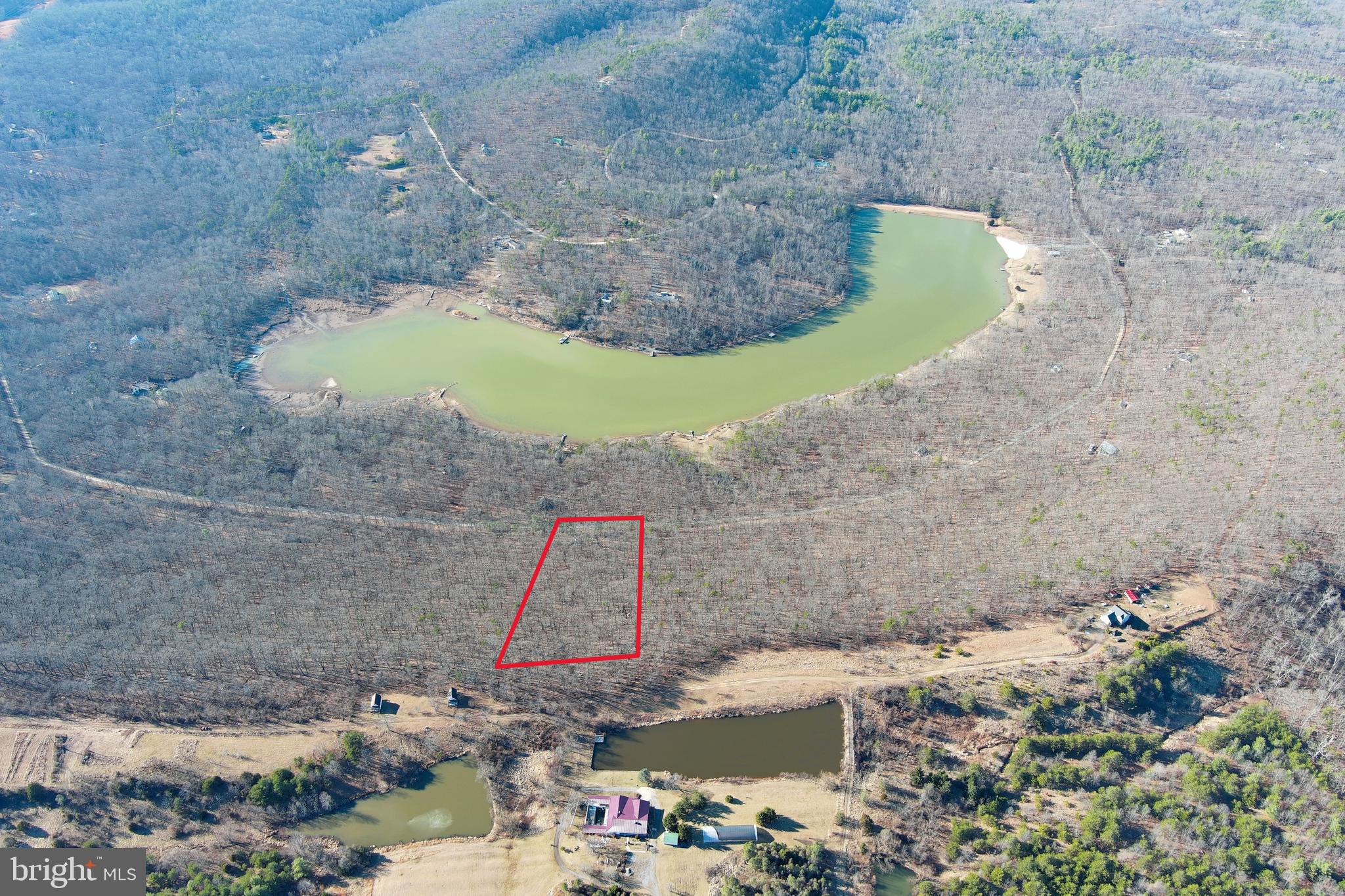 LAKE FERNDALE - Land