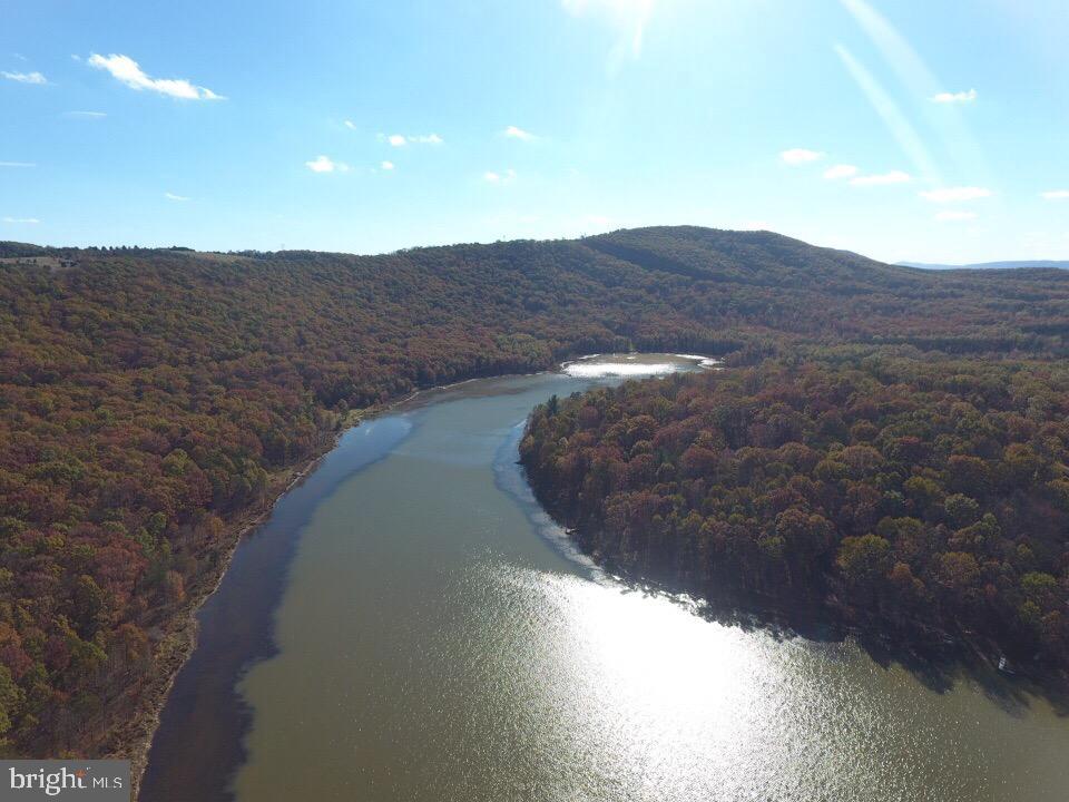 LAKE FERNDALE - Land