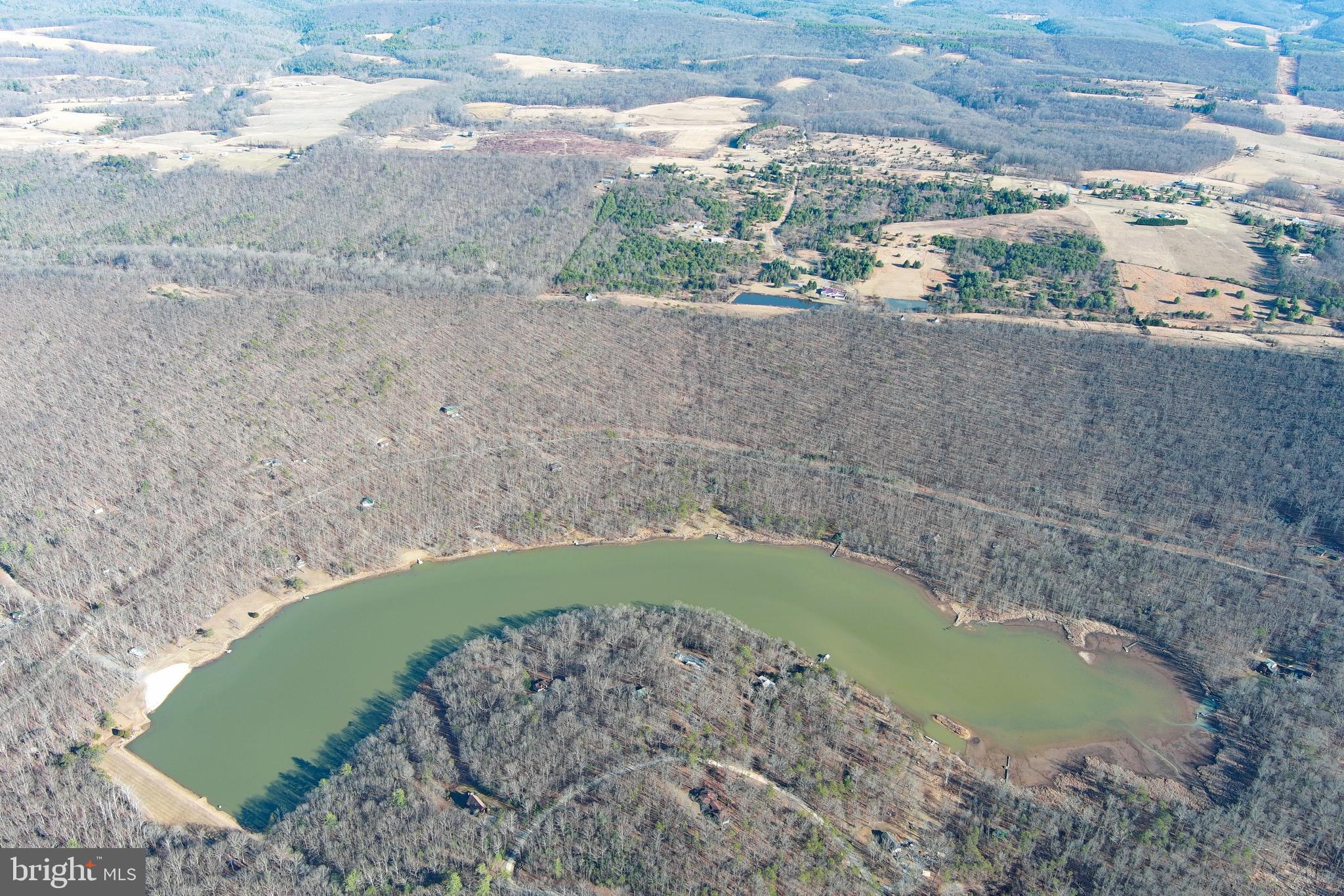 LAKE FERNDALE - Land