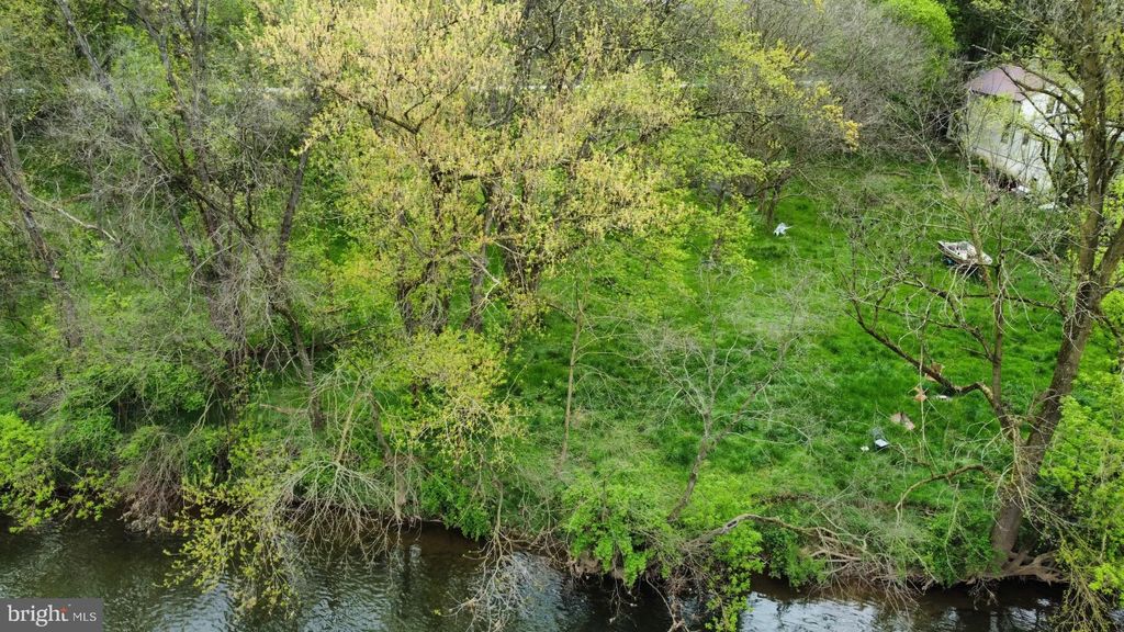 Photo of 139 Reedy Lane, Lancaster, PA 17602 (MLS # PALA2049968)