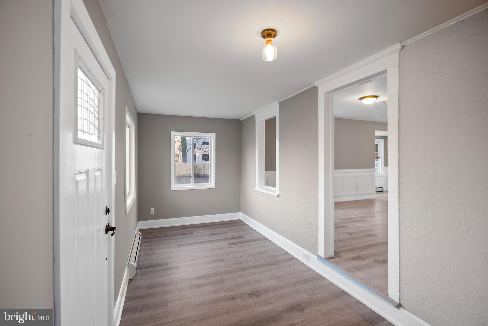 4707 WHITE HORSE