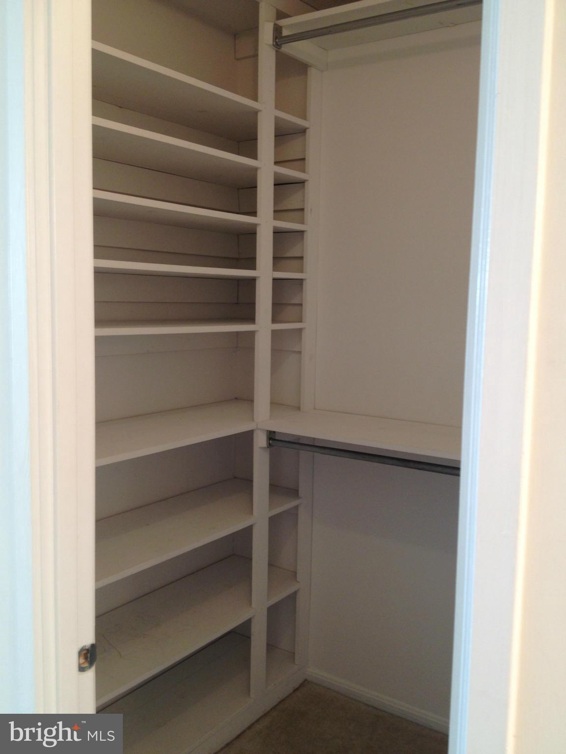 ROTONDA - Residential Lease