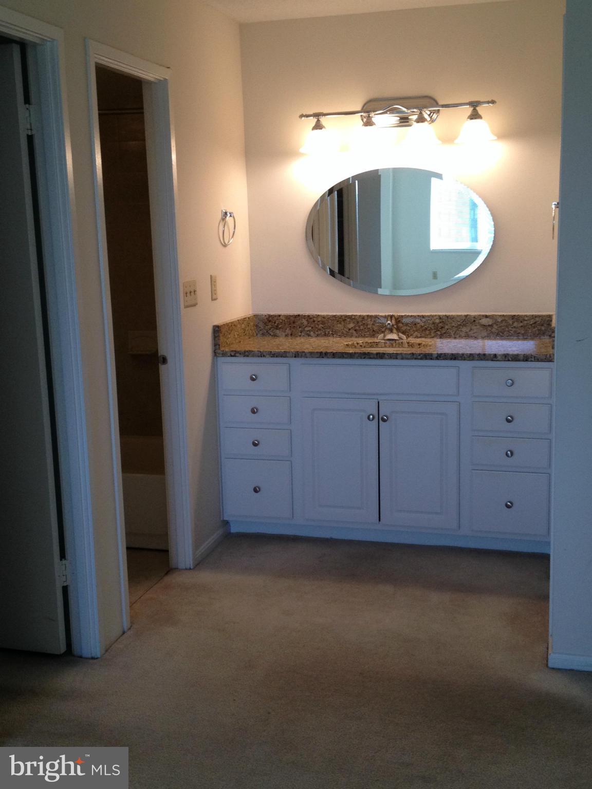 ROTONDA - Residential Lease