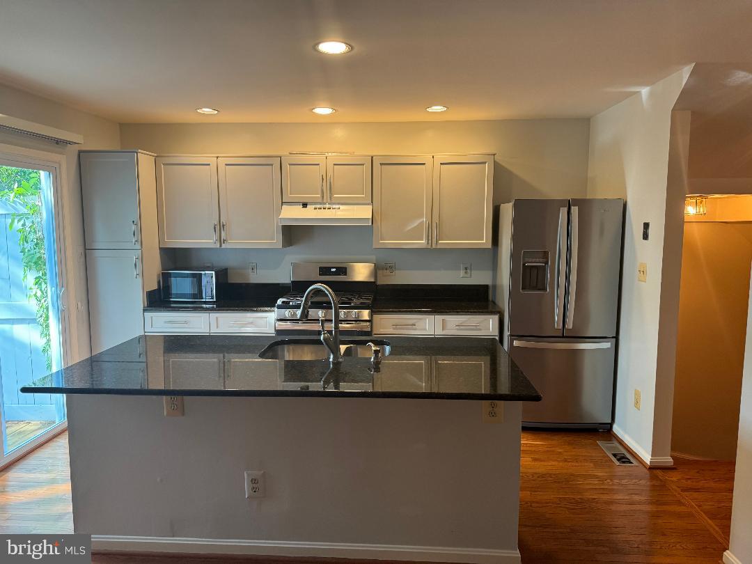 12097 EDGEMERE CIRCLE