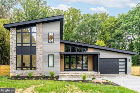 Photo of 4916 Ridgewood Road, ALEXANDRIA, VA 22312 (MLS # VAFX2339978)
