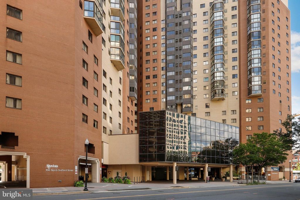 Photo of 900 N Stafford Street #2326, ARLINGTON, VA 22203 (MLS # VAAR2071722)