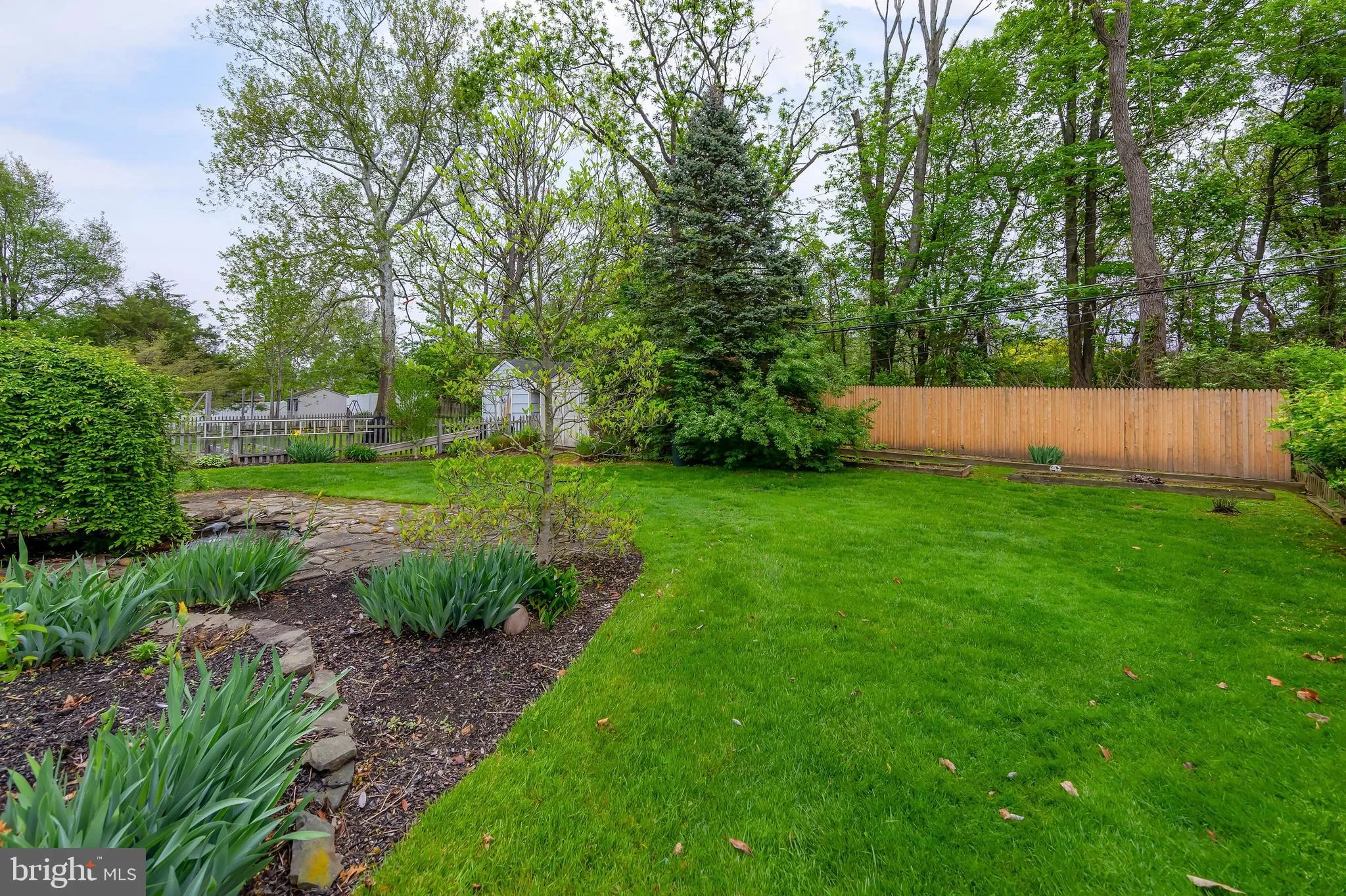 Abington, Pennsylvania 19001, United States, 3 Bedrooms Bedrooms, ,2 BathroomsBathrooms,Residential,Pending,124812