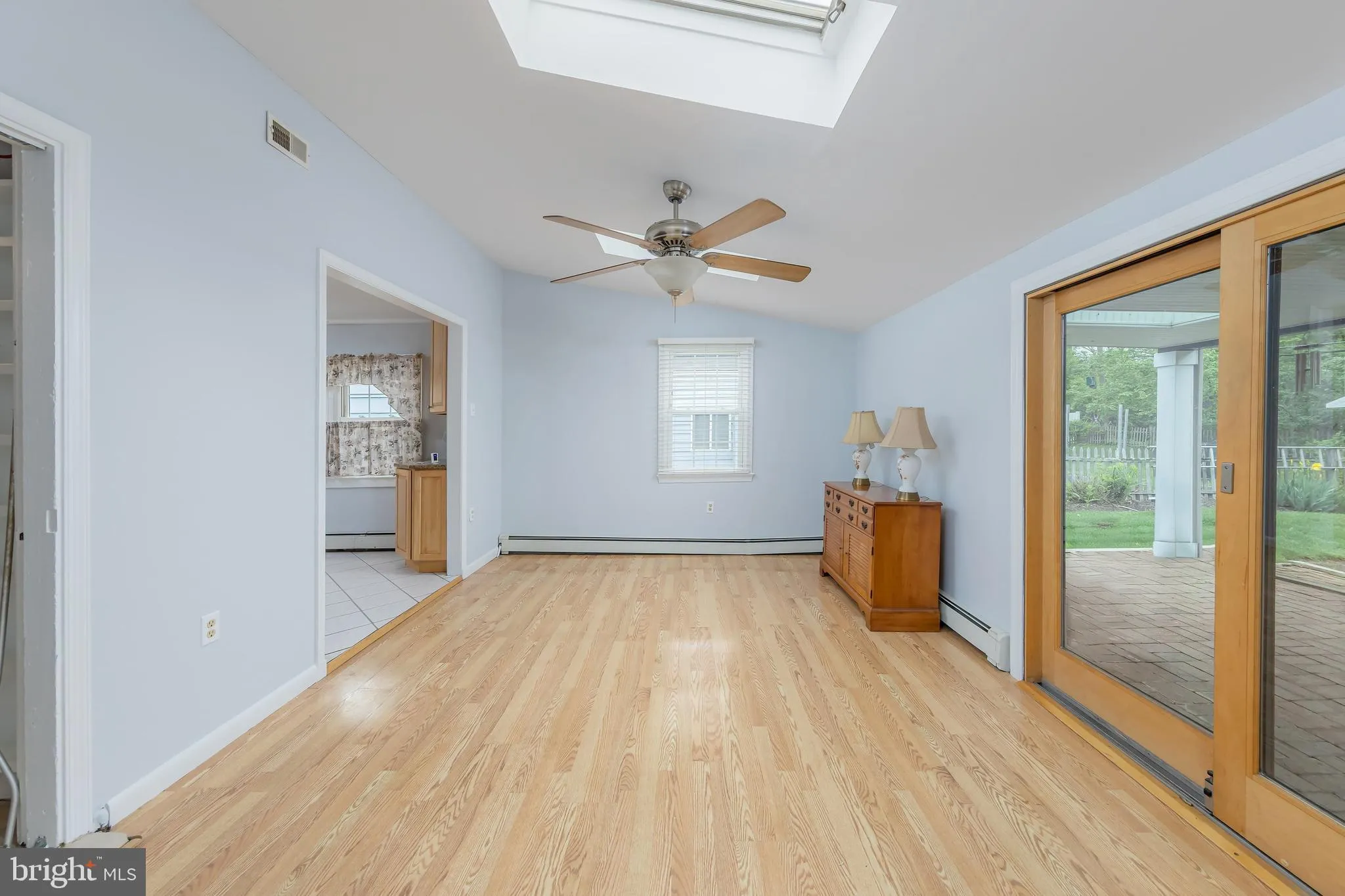 Abington, Pennsylvania 19001, United States, 3 Bedrooms Bedrooms, ,2 BathroomsBathrooms,Residential,Pending,124812