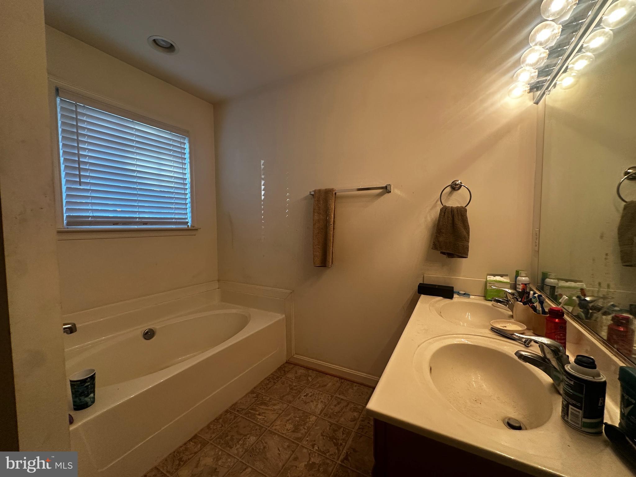 PLACID BAY ESTATES - Residential