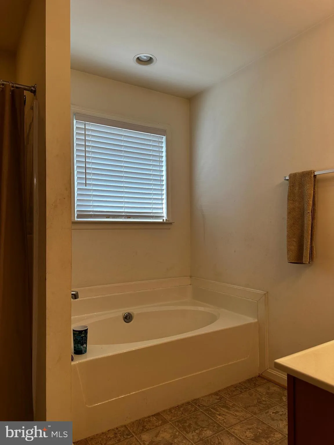 Colonial Beach, Virginia 22443, United States, 3 Bedrooms Bedrooms, ,3 BathroomsBathrooms,Residential,Active,239374