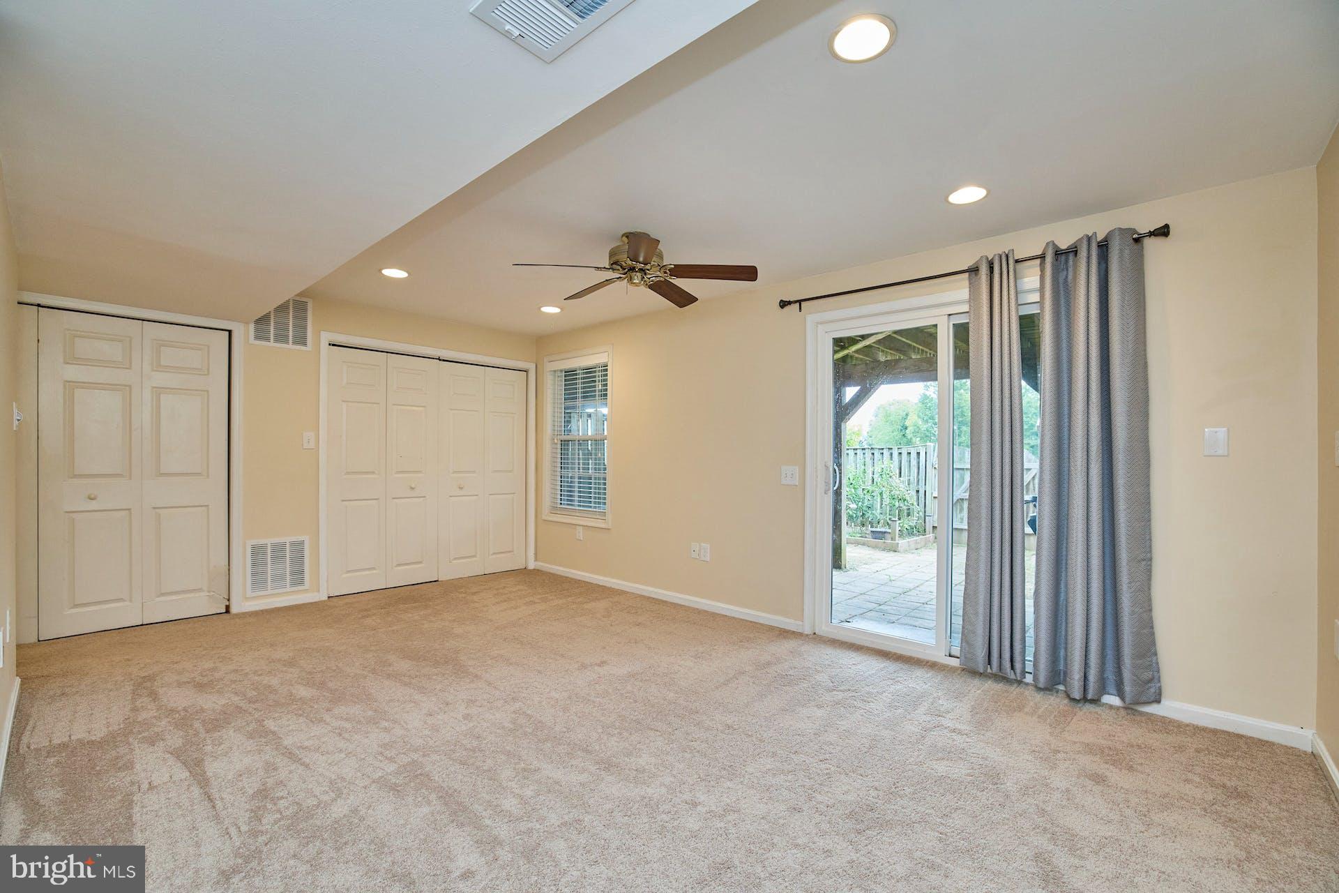 LONDON TOWN WEST - Residential