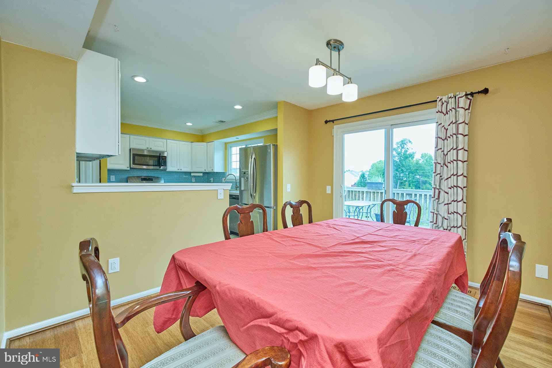 LONDON TOWN WEST - Residential