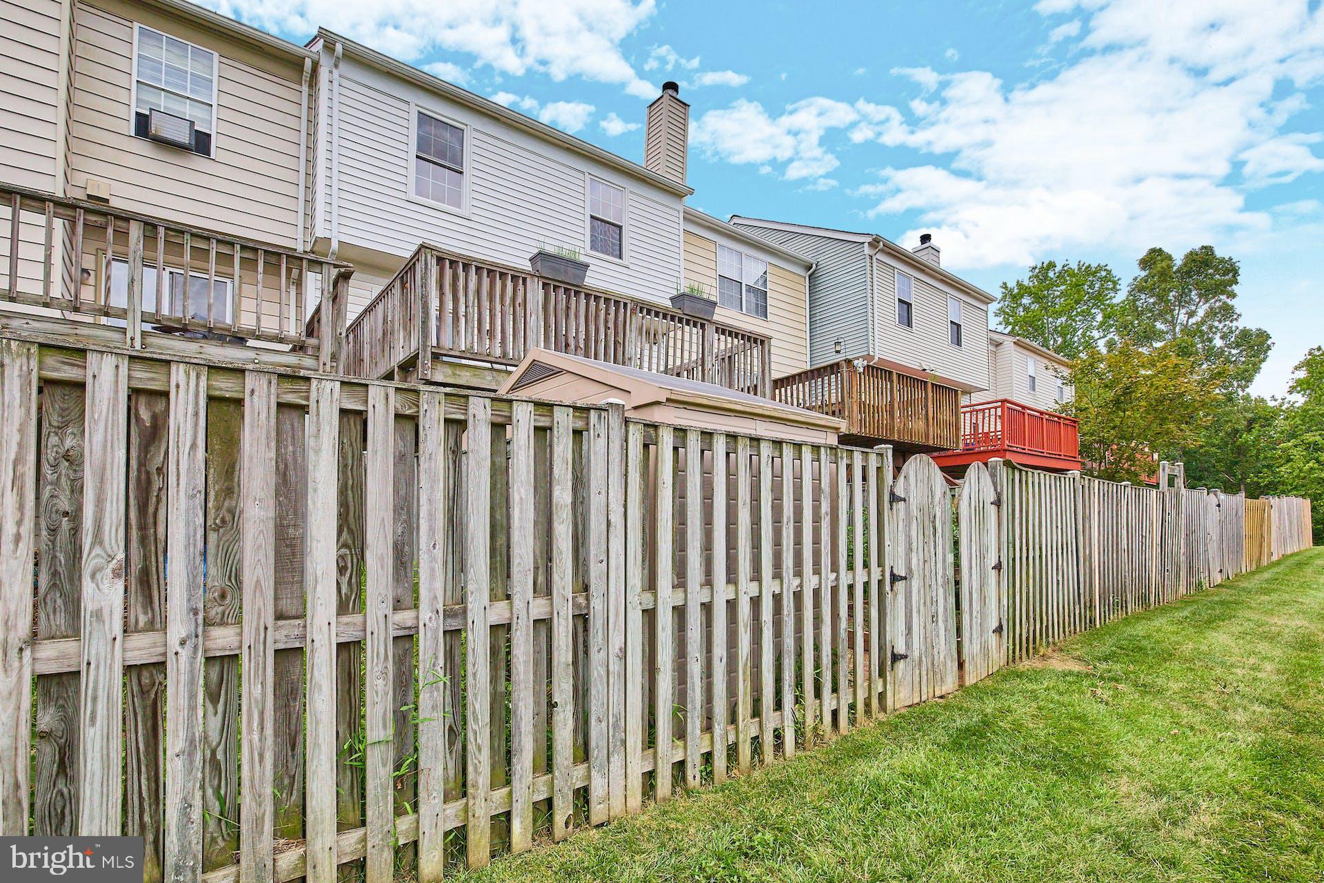 LONDON TOWN WEST - Residential