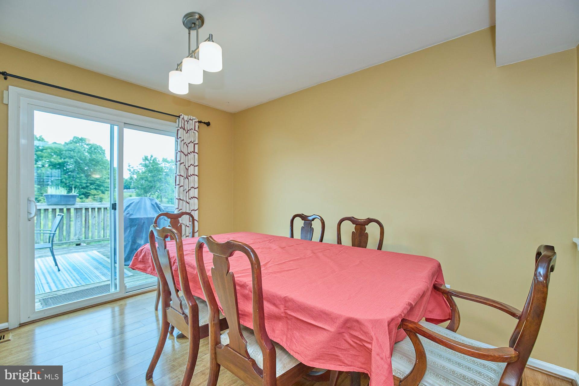 LONDON TOWN WEST - Residential