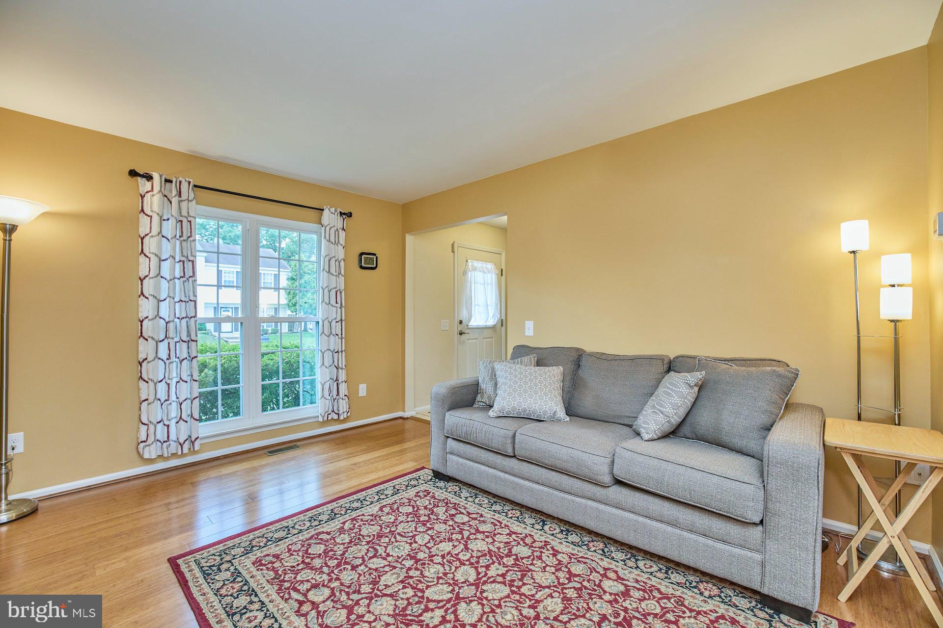 LONDON TOWN WEST - Residential