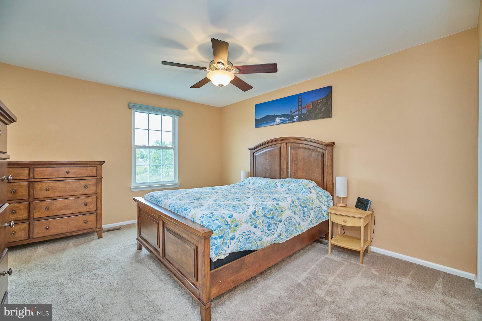 LONDON TOWN WEST - Residential