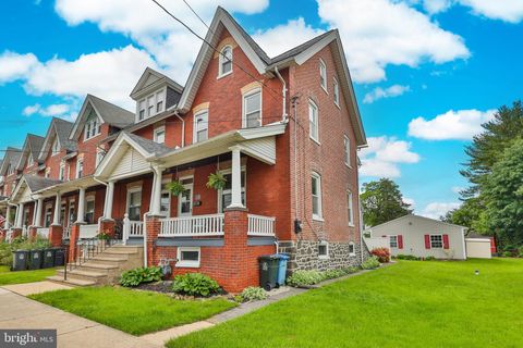 1116 JUNIPER STREET QUAKERTOWN PA 18951