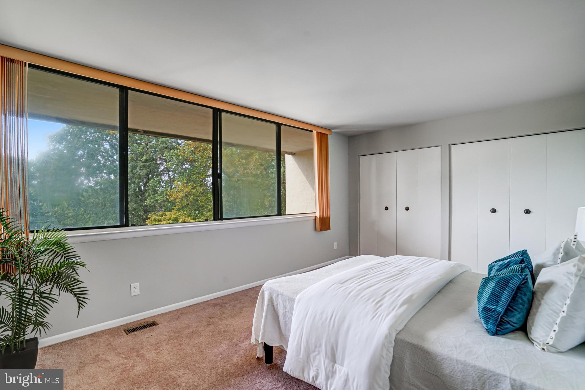 2118 S QUINCY STREET