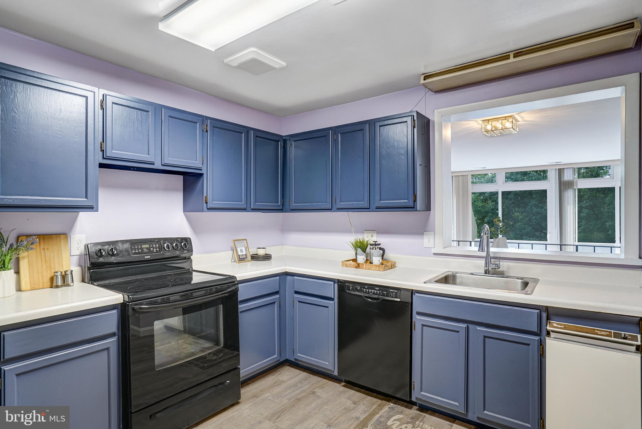 2118 S QUINCY STREET