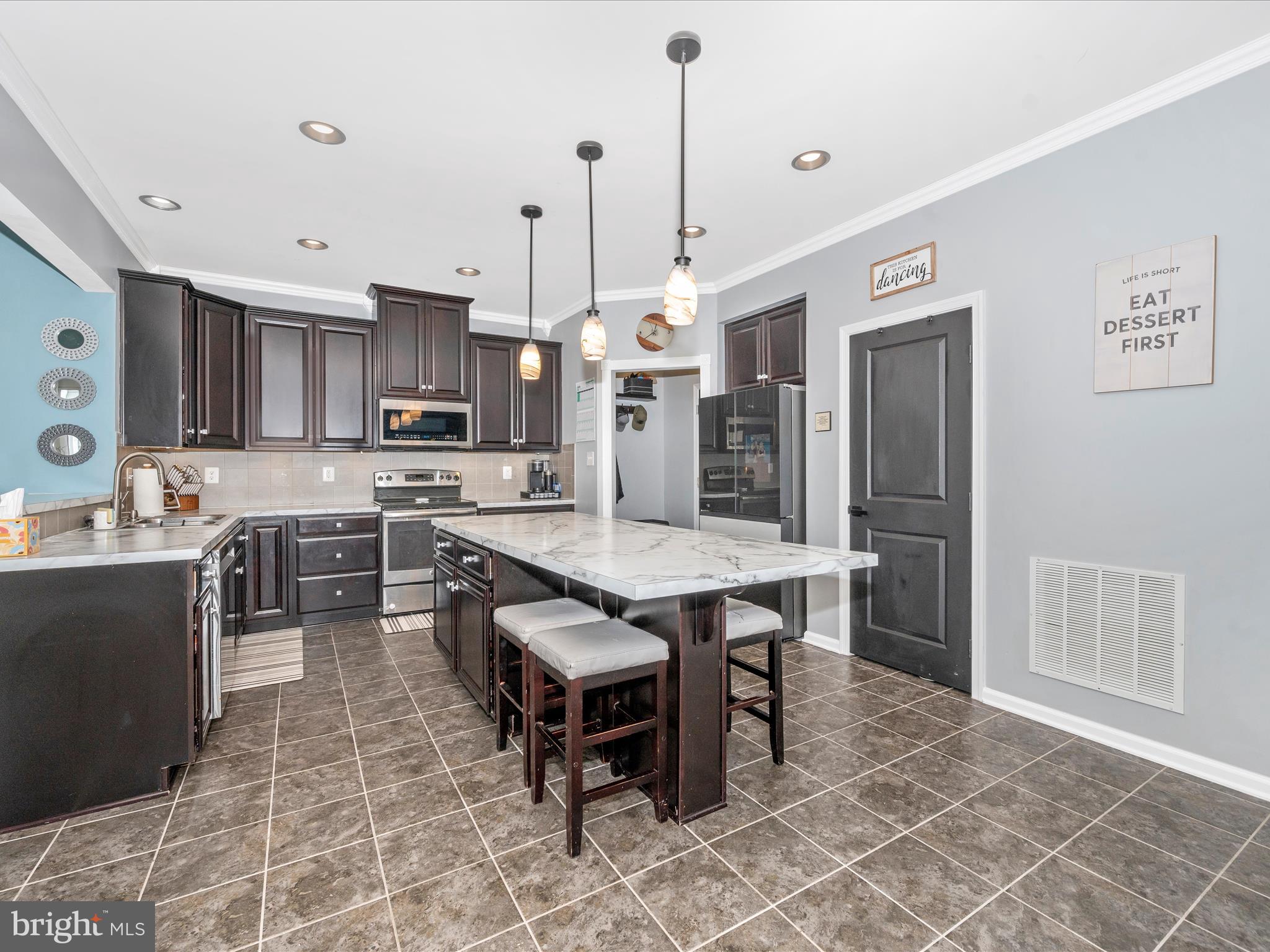 POTOMAC STATION - Residential