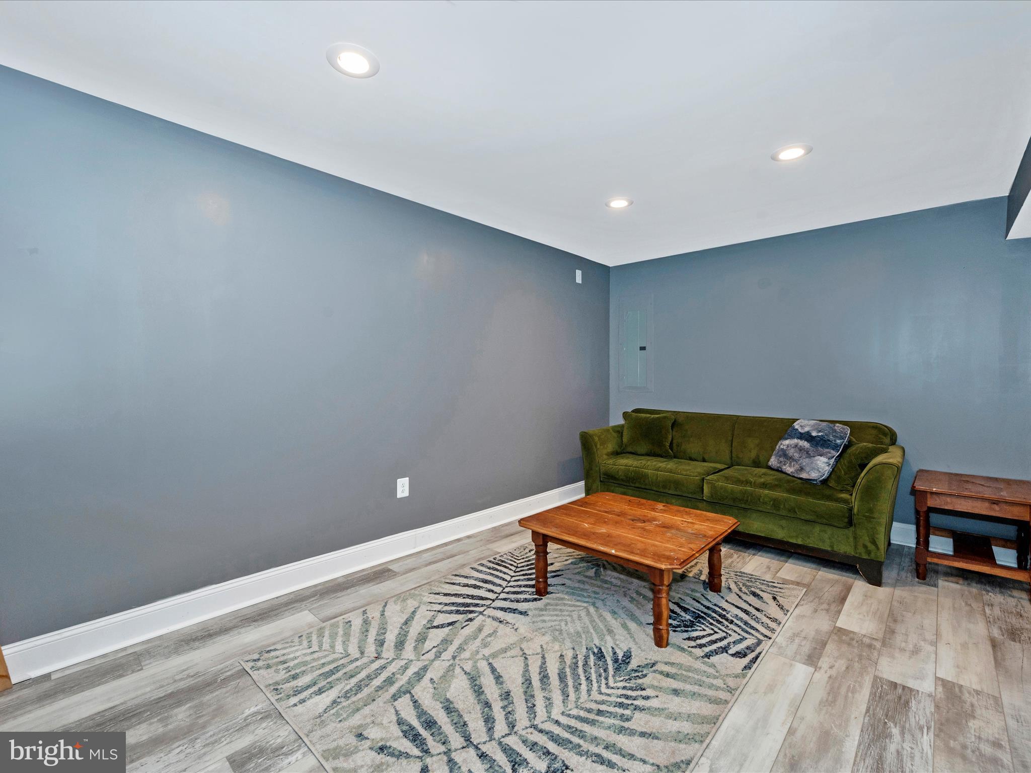 POTOMAC STATION - Residential