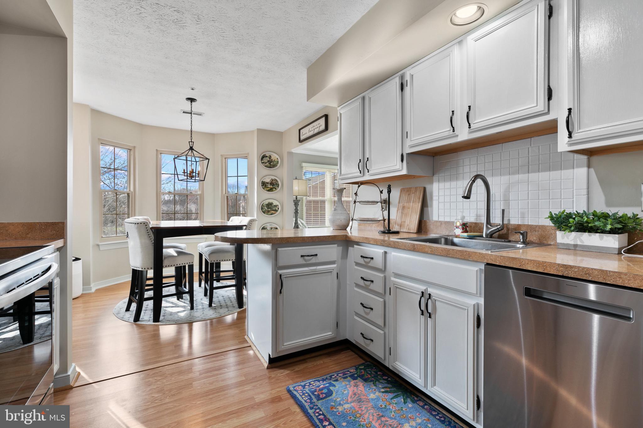 THE COURTYARDS AT POND - Residential