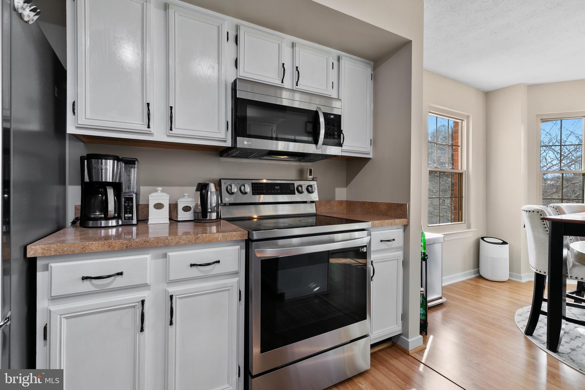 THE COURTYARDS AT POND - Residential