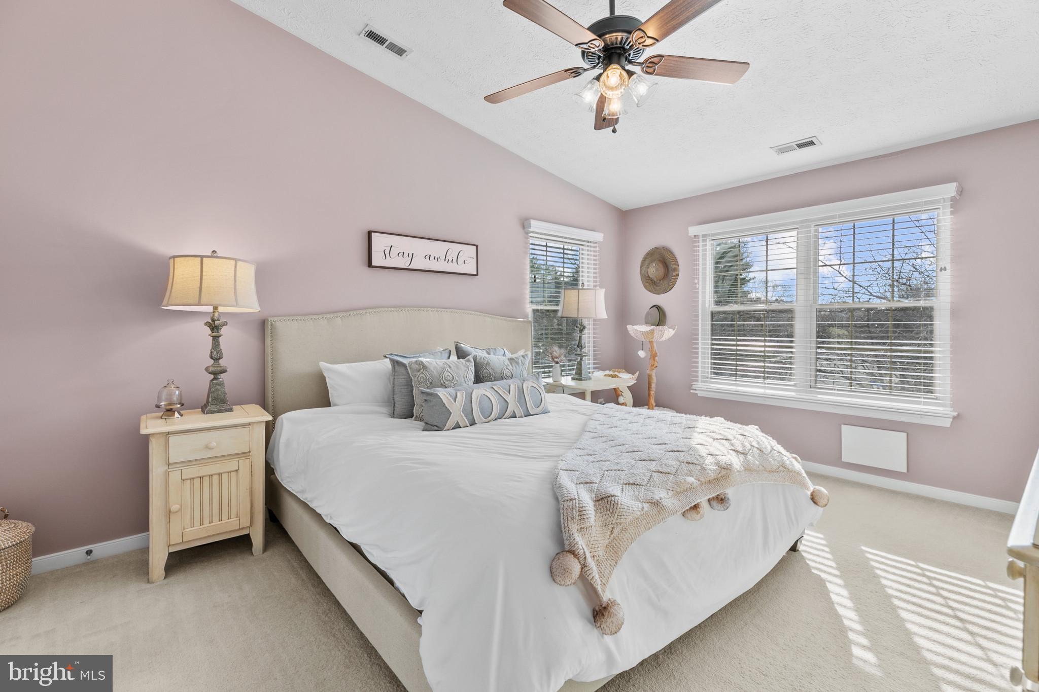 THE COURTYARDS AT POND - Residential