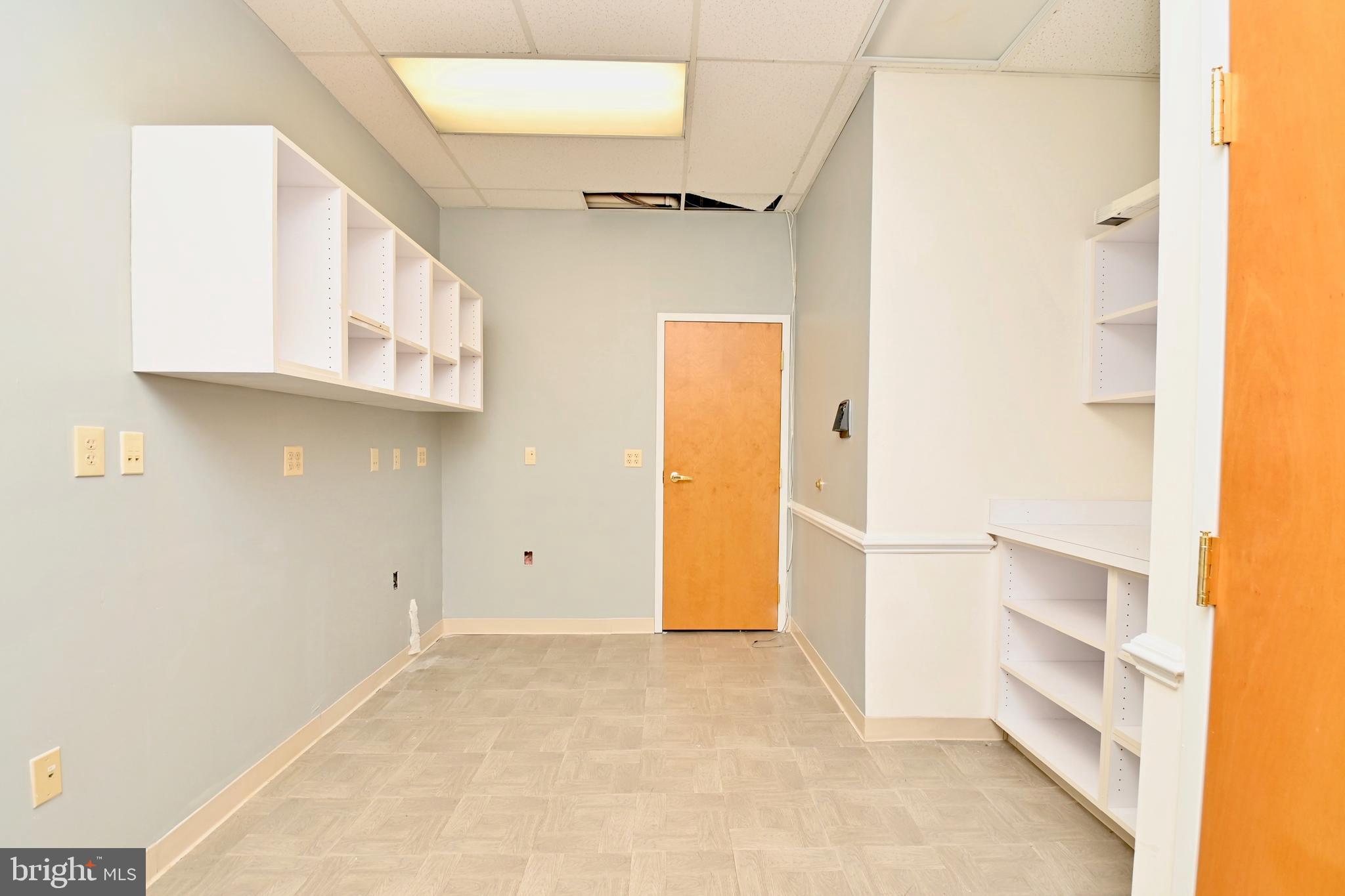 FORT WASHINGTON CORNER - Commercial Lease