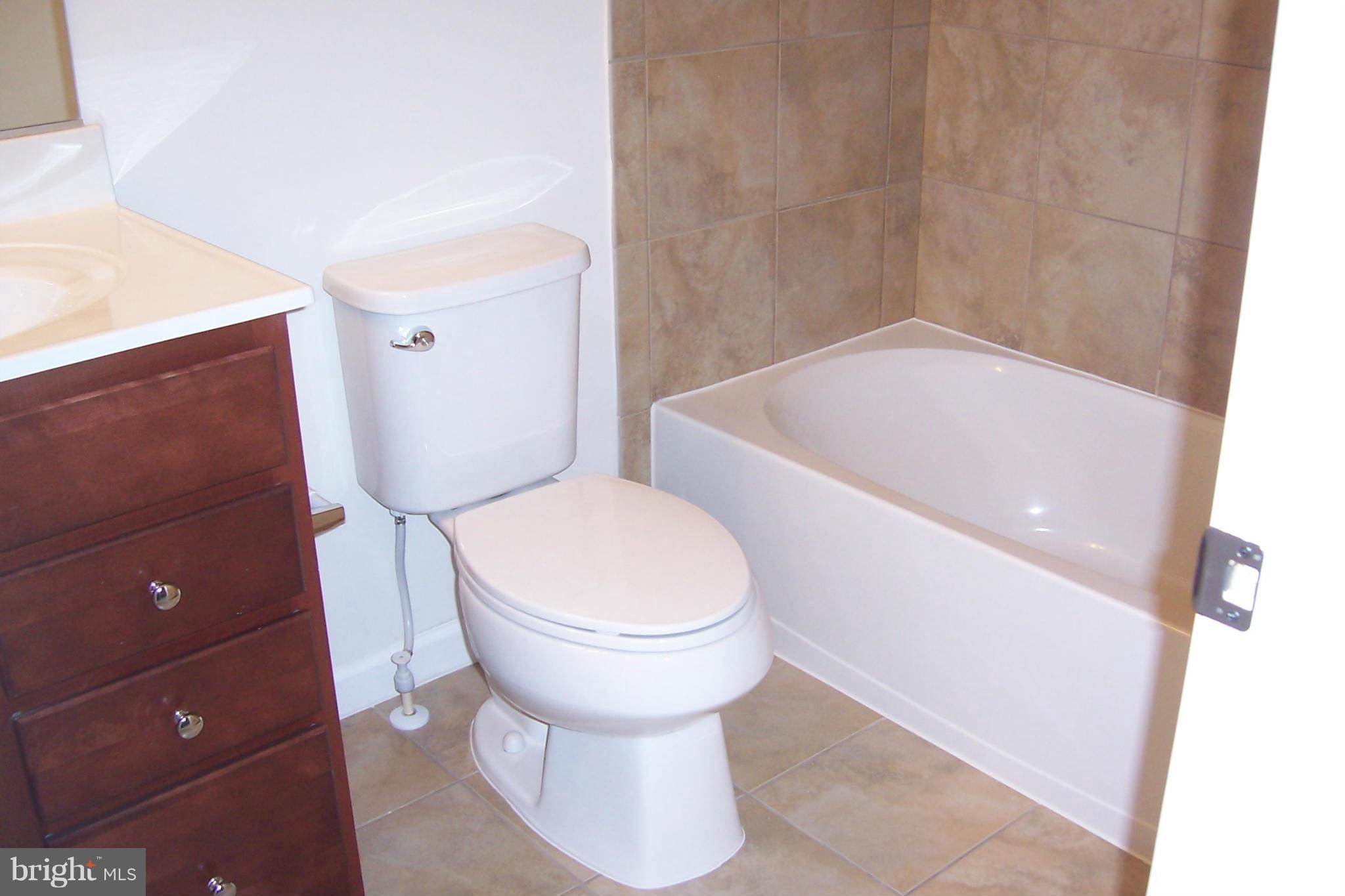 HERITAGE CROSSING - Residential Lease