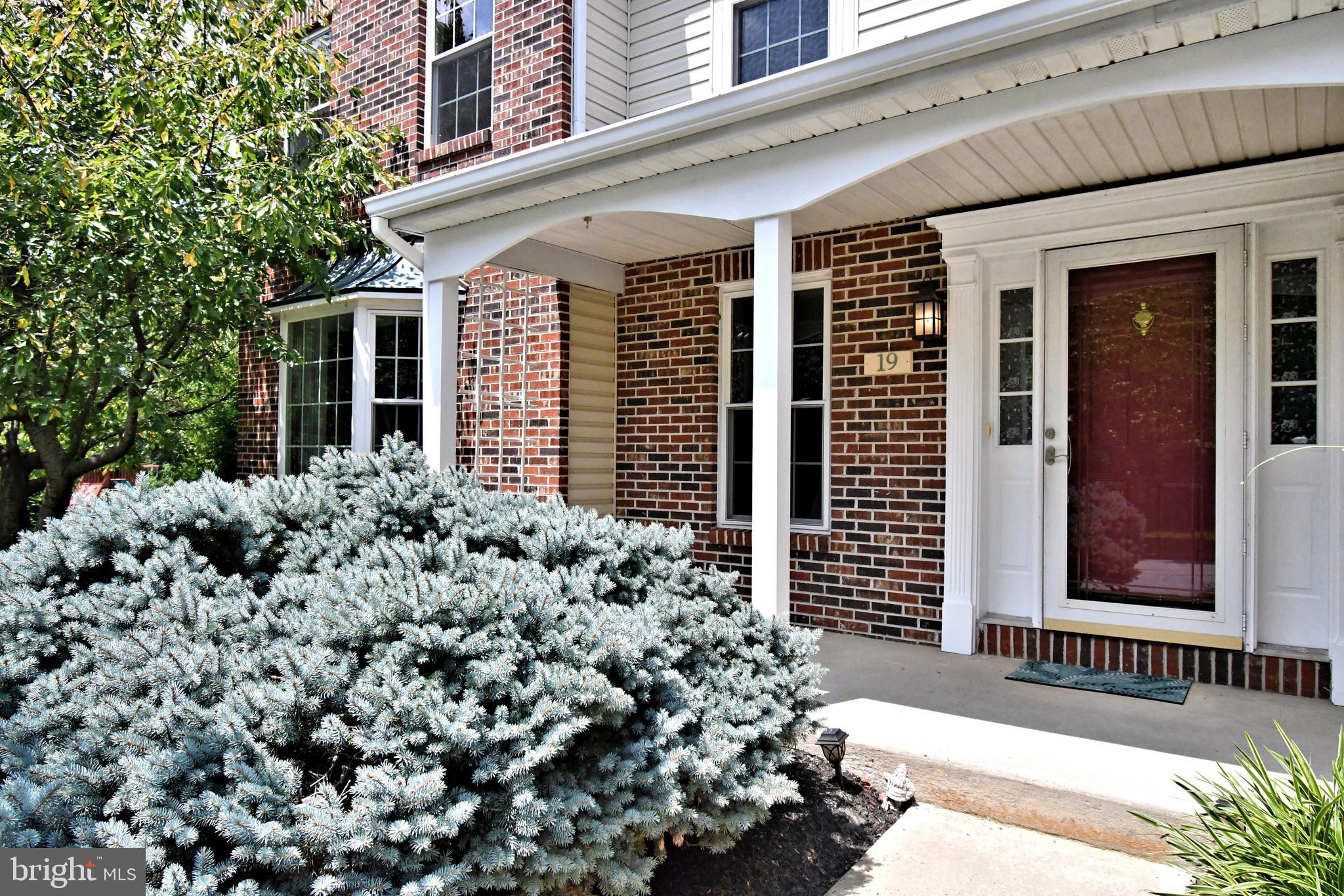 19 FIRETHORN DRIVE