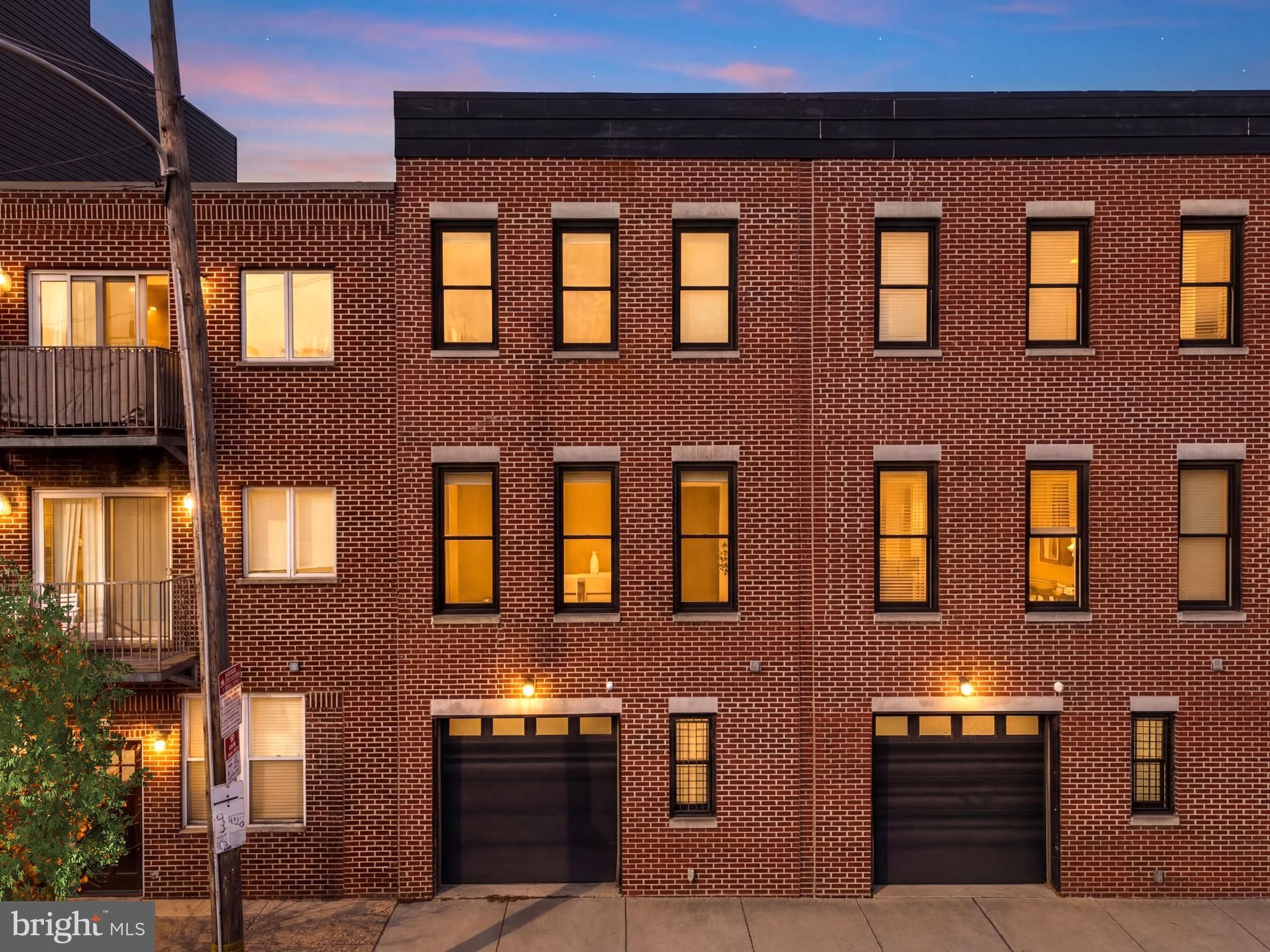 QUEEN VILLAGE - Residential