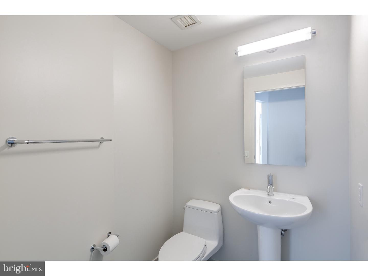 RITTENHOUSE SQUARE - Residential Lease