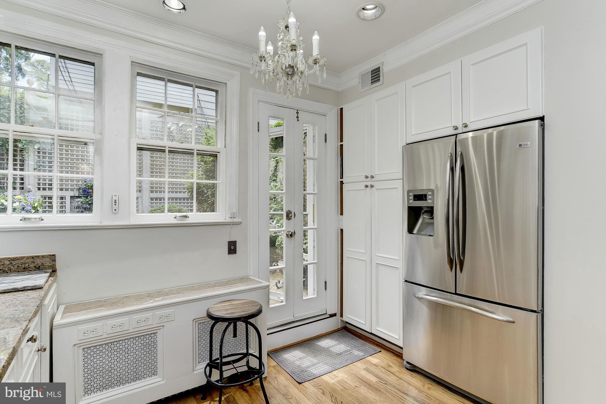 GEORGETOWN - Residential