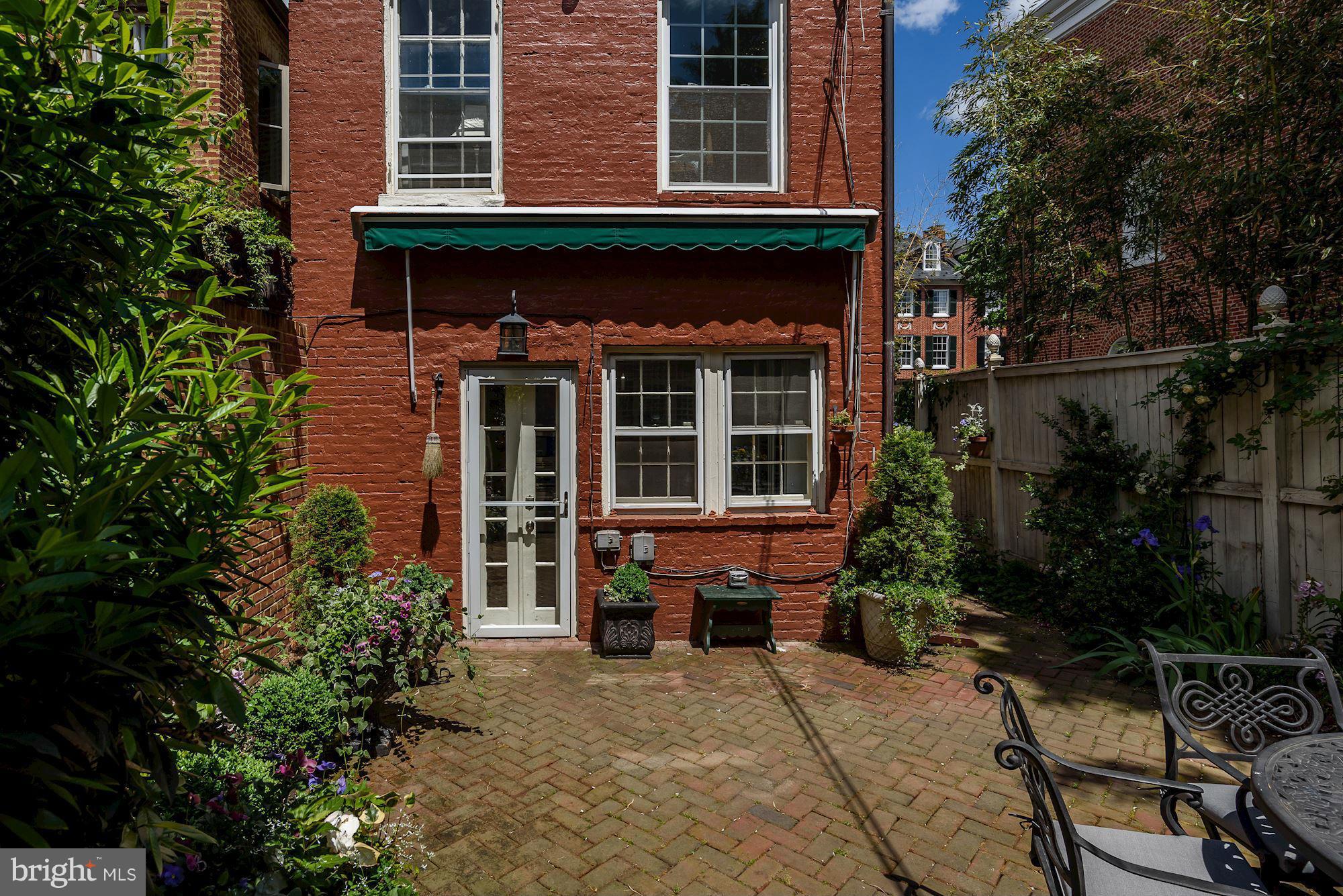 GEORGETOWN - Residential
