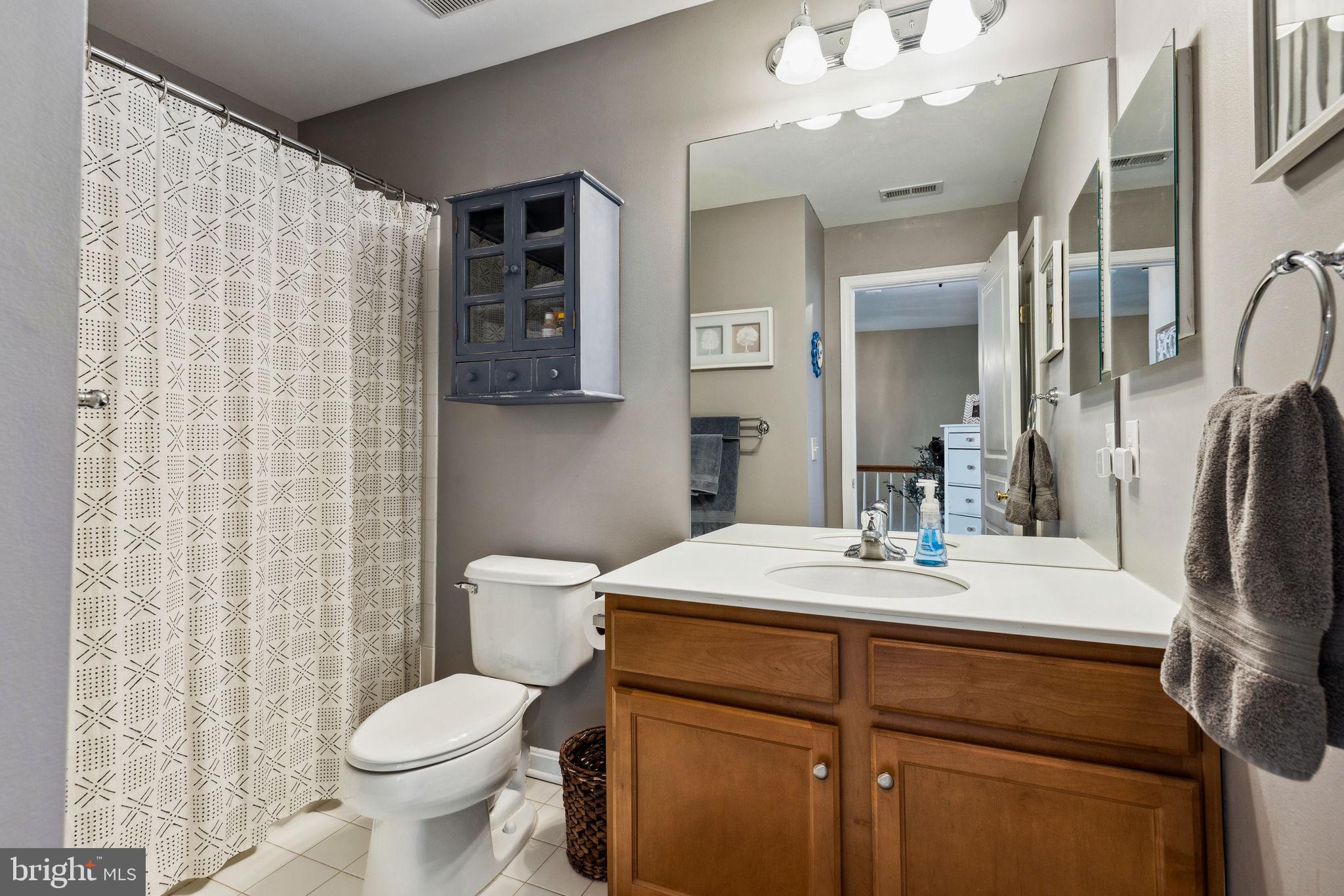 LONGFORD CROSSING - Residential