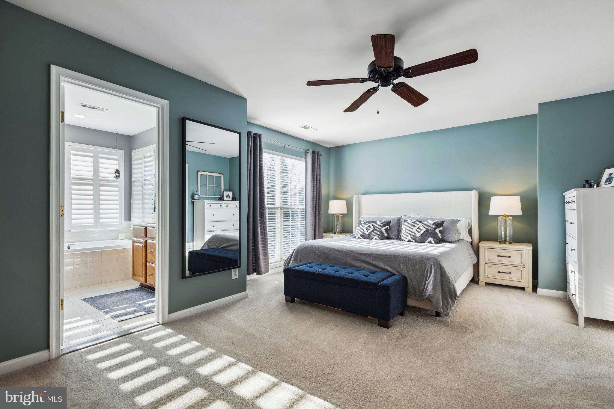 LONGFORD CROSSING - Residential